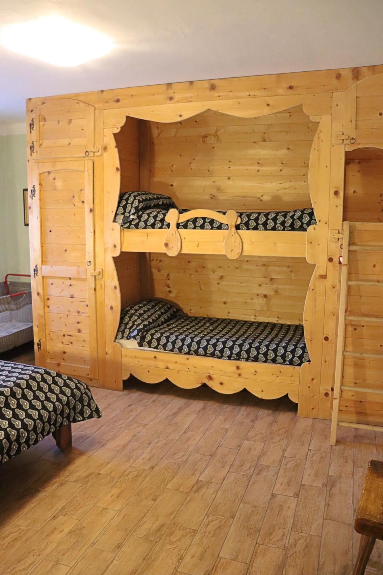 Chevres A Cheval - Apartment Aosta Kültér fotó